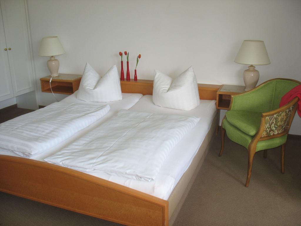 Hotel Flora Пфронтен Номер фото